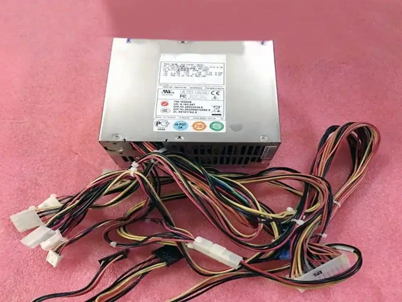 Zippy HG2-6300P Power Supply